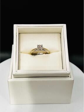 14k White Gold Solitaire